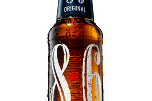 <u><em>Herpositionering 8.6 </em></u><strong>met eerste glazen fles</strong>