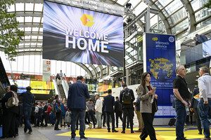 Europese fabriek voor oneindige recycling van petflessen