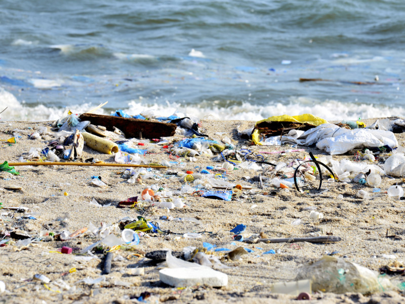 Tweede Kamer wil verbod op slecht afbreekbare plastics