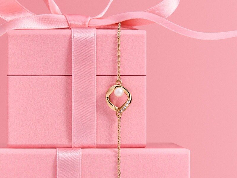 Ontdek de ware betekenis van geven met Pandora