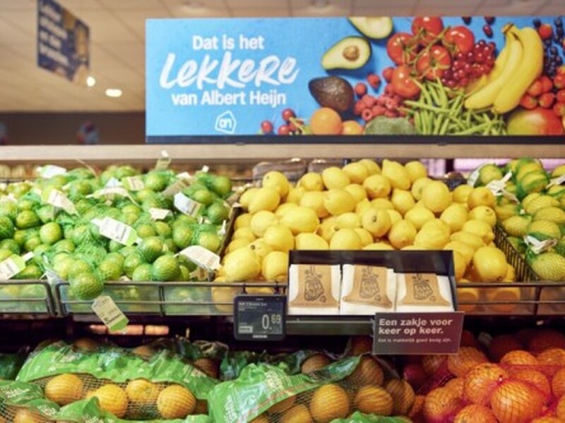 Albert Heijn schaft plastic zakjes voor groente en fruit af