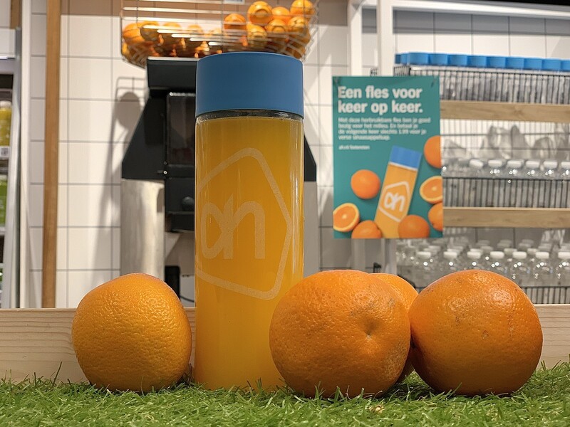 Albert Heijn komt met herbruikbare sinaasappelsapfles