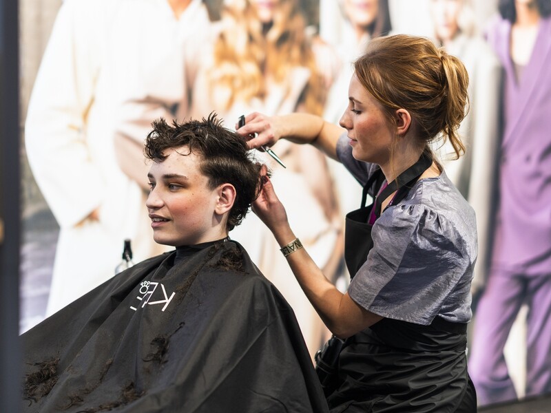 Hairdressing vertegenwoordigt door Anouk van der Meer op Euroskills